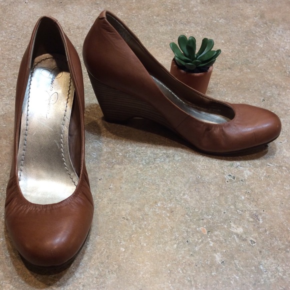 JESSICA SIMPSON TAN LEATHER WEDGE HEELS - Picture 7 of 7